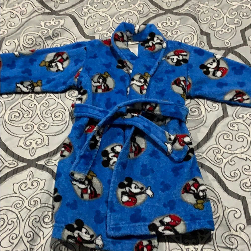 3/$25 SALE- Disney robe
